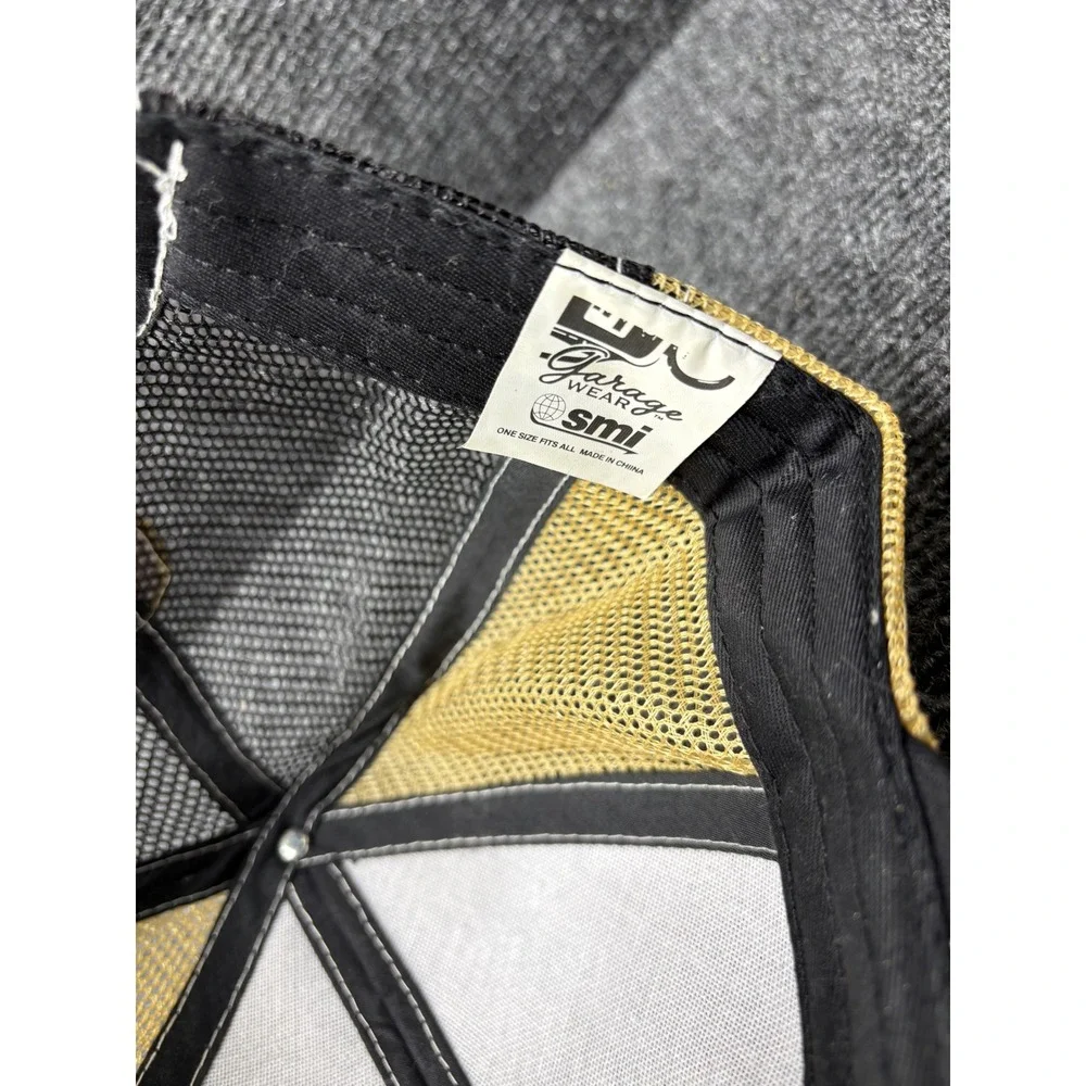 Garage Wear SMI Bubbas Body Shop Garage Trucker Hat Black Yellow Mesh Snapback